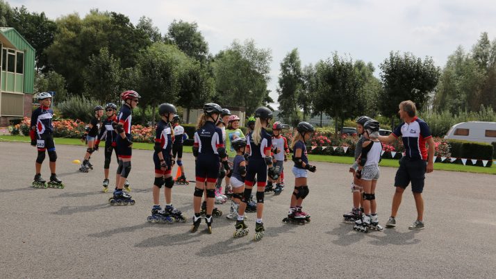 Woutje Brugge Inline Skaten op het Nolina terrein met de Ijsvereniging Woubrugge