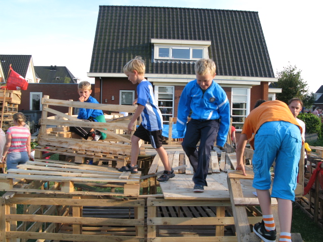 Bestel nog snel de Huttenbouw kaarten