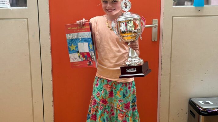 Josephine Kooloos wint tekenwedstrijd
